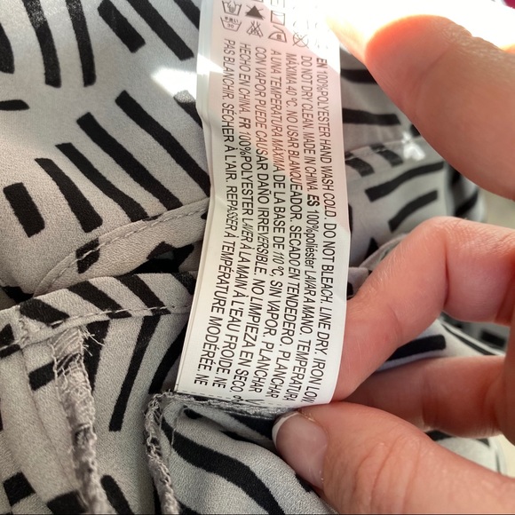 Blue gray and black crop top - Picture 5 of 5